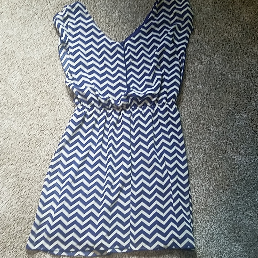 Speecless Dress - Picture 2 of 4
